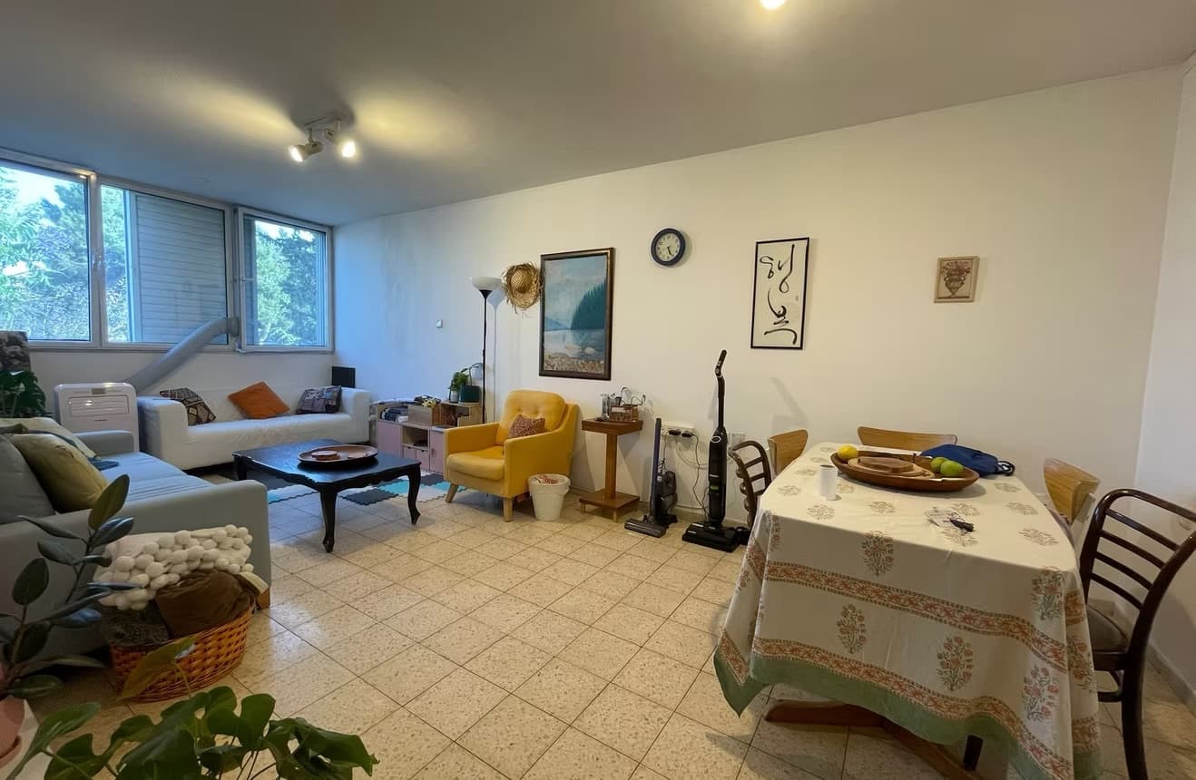 Exclusive for Sale in Katamon! backdrop